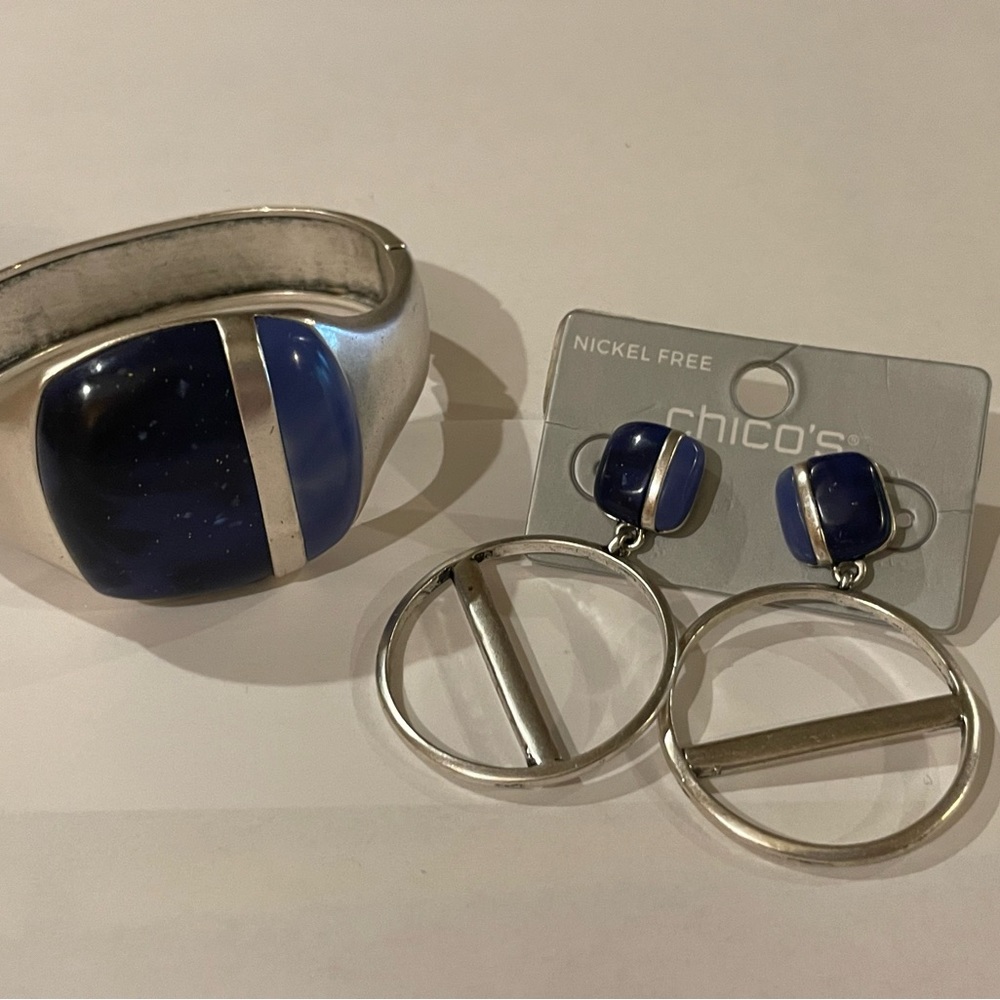 NWT/NWOT Chico’s Brushed Silver Blue Bracelet Earrings